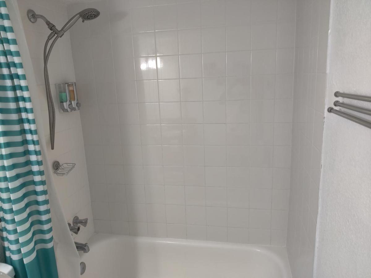 Centauri Vacation Rentals Beautiful 2-Bedroom Condo, Near All Orlando Attractions, Free Parking & Wi-Fi, King Bed, #1 Exterior foto