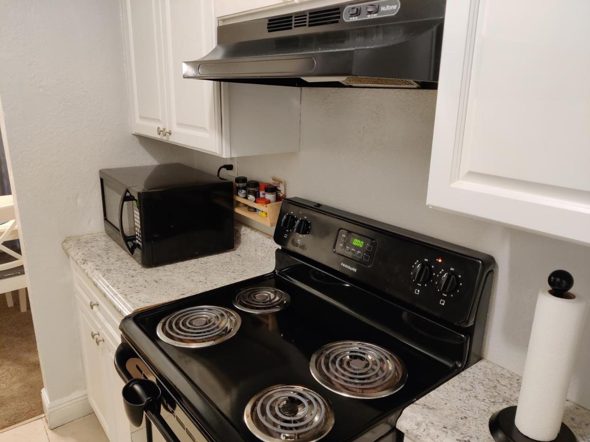 Centauri Vacation Rentals Beautiful 2-Bedroom Condo, Near All Orlando Attractions, Free Parking & Wi-Fi, King Bed, #1 Exterior foto