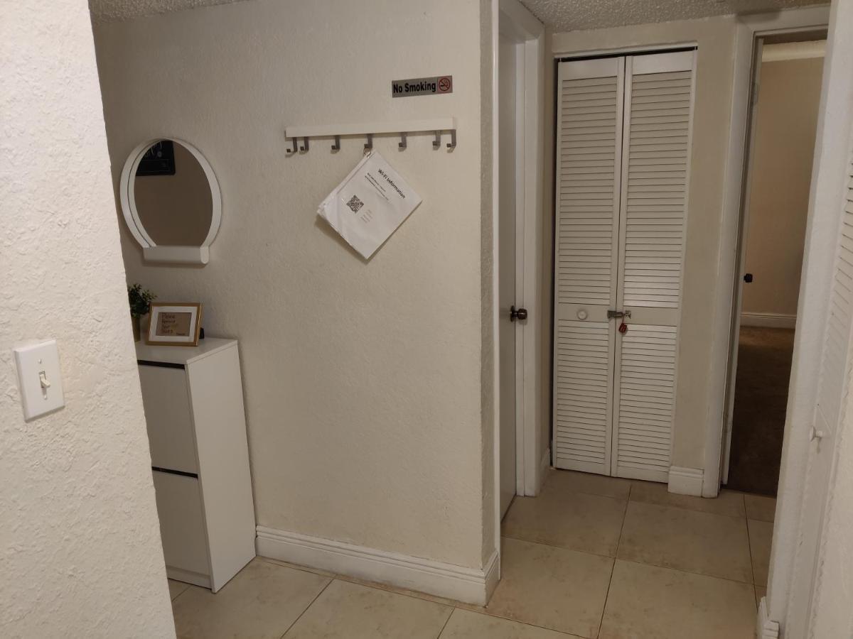 Centauri Vacation Rentals Beautiful 2-Bedroom Condo, Near All Orlando Attractions, Free Parking & Wi-Fi, King Bed, #1 Exterior foto
