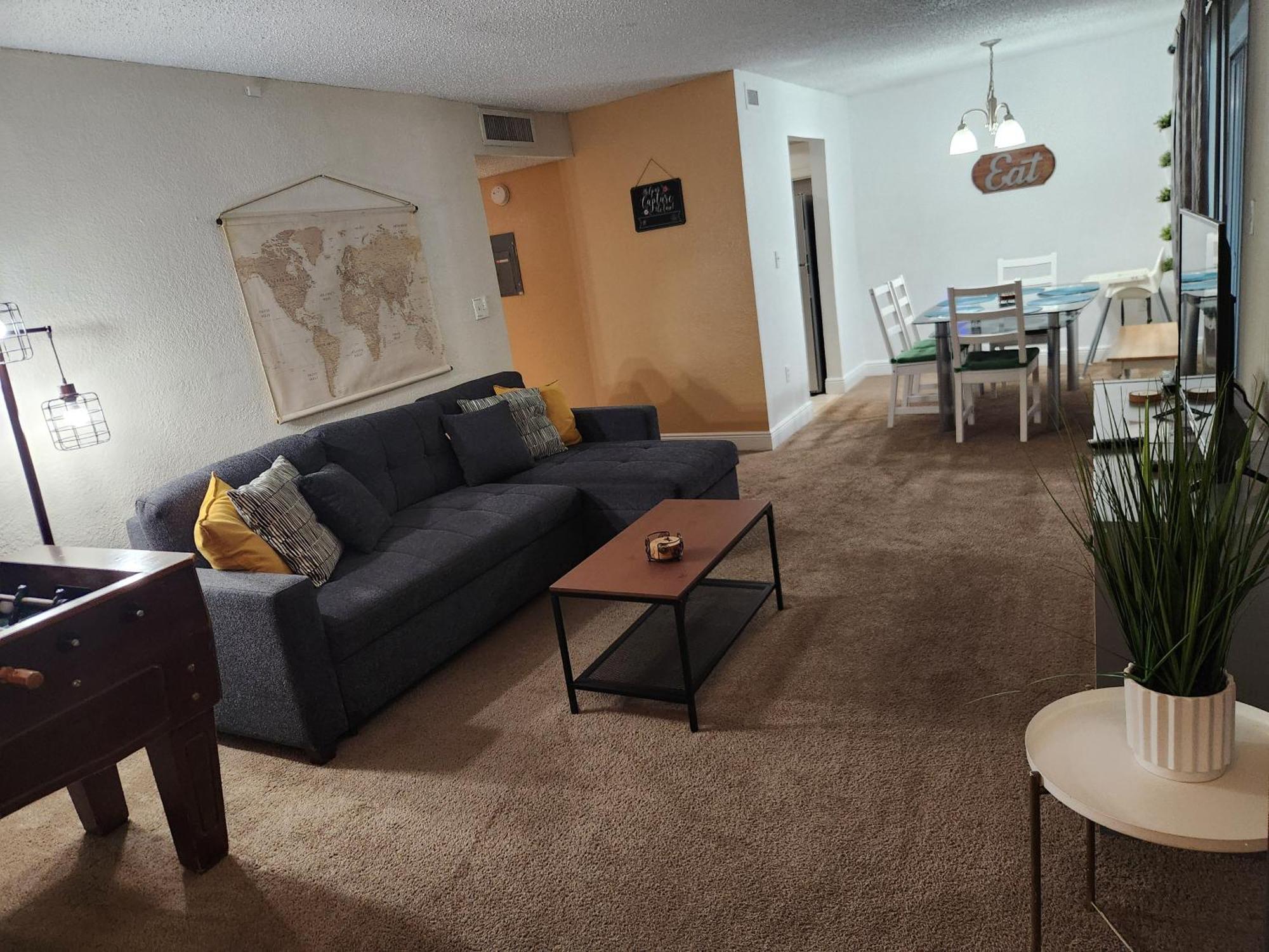 Centauri Vacation Rentals Beautiful 2-Bedroom Condo, Near All Orlando Attractions, Free Parking & Wi-Fi, King Bed, #1 Exterior foto
